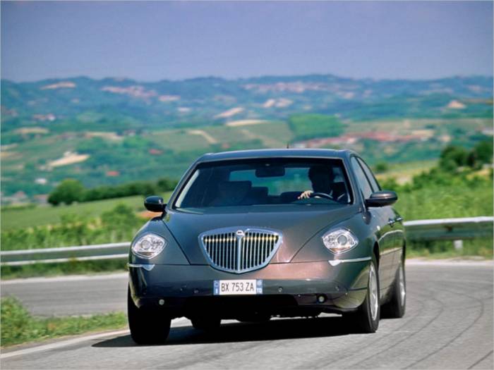 Lancia Thesis (Галерея фото: Автомобили)