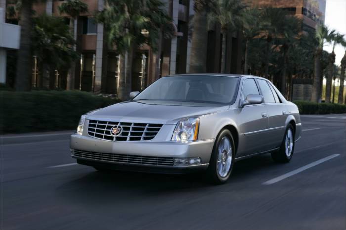 Cadillac DTS (Галерея фото: Автомобили)