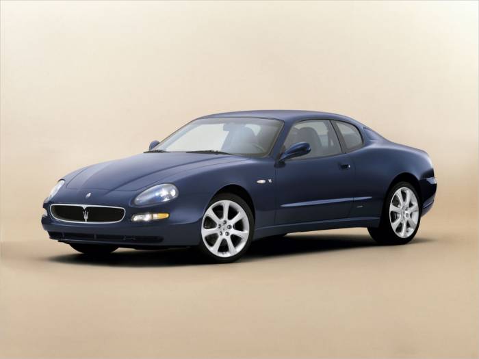 Maserati Coupe (Галерея фото: Автомобили)