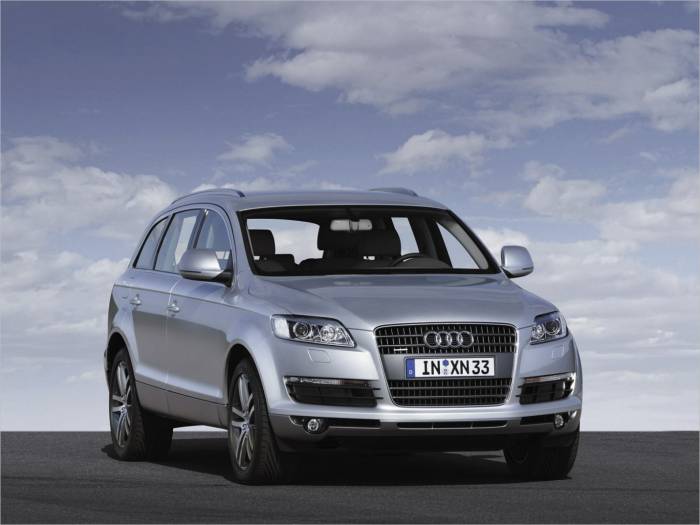 Audi Q7 (Галерея фото: Автомобили)