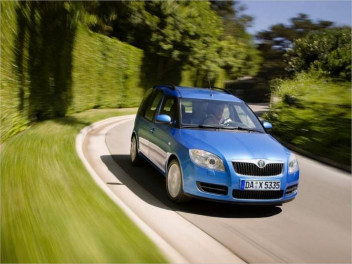 Skoda Roomster (Галерея фото: Автомобили)